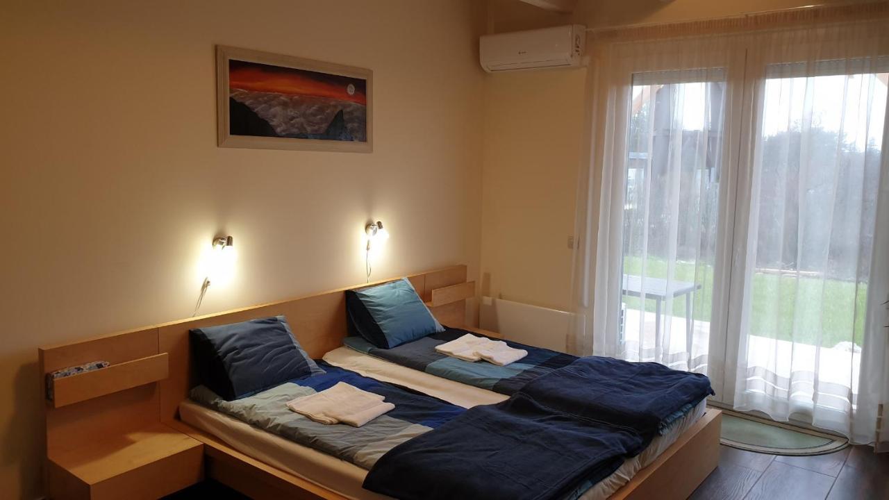 Buzavirag Apartmanhaz 鲍洛托瑙考利 外观 照片